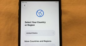 Mint
													Apple iPhone SE 2nd Gen 2020 - Unlocked, Black, 128 GB, A2275, photo 2 of 13