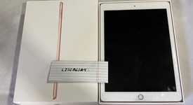 Mint
													Apple iPad 6th Gen - Wi-Fi, Gold, 128 GB, A1893, photo 2 of 9