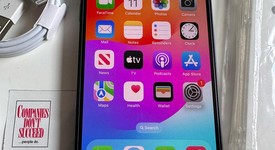 Mint
													Apple iPhone 13 - Unlocked, Midnight, 128 GB, A2482, photo 3 of 11