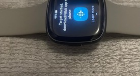 Good
													Fitbit Versa 4 - Graphite, photo 4 of 8