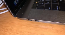 Good
													MacBook Pro 2017 (With Touch Bar) - 15" - I7, Gray, 512 GB, 16 GB, photo 5 of 12