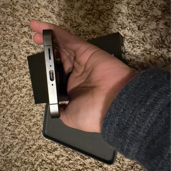 Samsung Galaxy S24 FE - Unlocked, 128 GB, Graphite, SM-S721U1