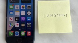 Mint
													Apple iPhone SE 3rd Gen 2022 - Unlocked, Midnight, 64 GB, A2595, photo 3 of 10