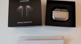Used
													Samsung Galaxy Buds3 Pro - Silver, photo 1 of 8