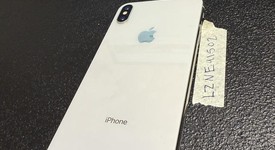 Good
													Apple iPhone Xs Max - Unlocked, Silver, 64 GB, A1921, photo 4 of 7