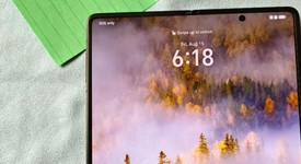 Mint
													Honor Magic V3 - Unlocked Non-US, Black, 512 GB, 12 GB, photo 3 of 6