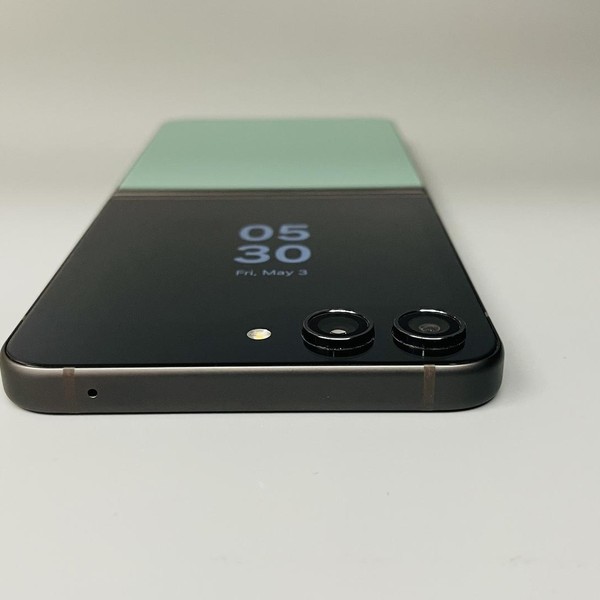 Samsung Galaxy Z Flip5 - Verizon, 256 GB, Green, 8 GB, SM-F731U