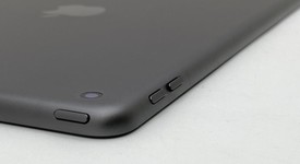 Fair
													Apple iPad 8th Gen - Wi-Fi, Gray, 32 GB, A2270, photo 4 of 6