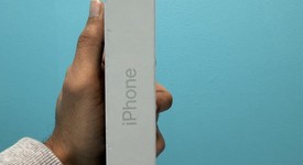 New
													Apple iPhone 16e - Unlocked, White, 128 GB, A3212, photo 2 of 5