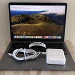 Good MacBook Pro 2020 - 13 inch - 1 TB, Gray, 16 GB, Intel Core i5