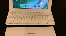 Mint
													Apple iPad Air - AT&T, Silver, 128 GB, photo 1 of 9