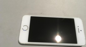 Fair
													Apple iPhone SE 1st Gen 2016 - Unlocked, Silver, 64 GB, A1723, photo 3 of 13