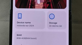 Good
													Motorola Razr (2024) - Unlocked, Gray, 256 GB, 8 GB, photo 4 of 10