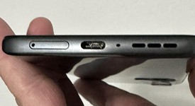 Mint
													Motorola Edge (2022) - T-Mobile, Gray, 128 GB, 8 GB, photo 3 of 11