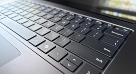 Mint
													Microsoft Surface Laptop 7 - Black, 1 TB, 32 GB, 15", photo 5 of 9