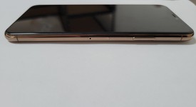 Good
													Apple iPhone 11 Pro Max - Unlocked, Gold, 64 GB, A2161, photo 5 of 7