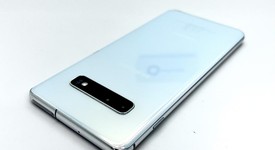 Mint
													Samsung Galaxy S10 Plus - Unlocked, White, 128 GB, 8 GB, SM-G975U1, photo 2 of 4