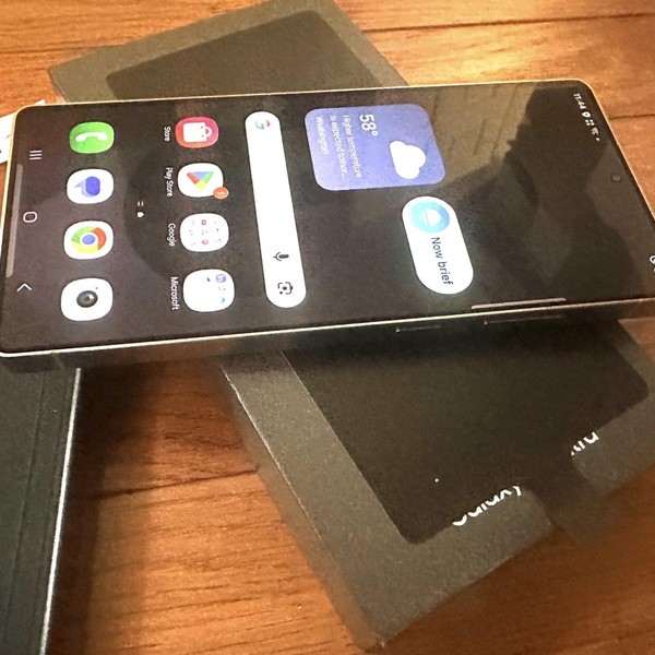 Samsung Galaxy S25 Ultra - Unlocked, 256 GB, Black, 12 GB, SM-S938U1