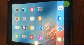 Fair
													Apple iPad 2 - Wi-Fi, Black, 16 GB, A1395, photo 1 of 4