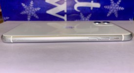 Good
													Apple iPhone 11 - AT&T, White, 256 GB, A2111, photo 3 of 9