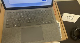 Mint
													Microsoft Surface Laptop 4 - Ryzen 5, Platinum, 256 GB, 8 GB, 13.5", photo 2 of 10