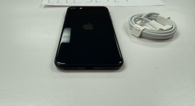 Mint
													Apple iPhone SE 3rd Gen 2022 - Unlocked, Midnight, 64 GB, A2595, photo 3 of 7