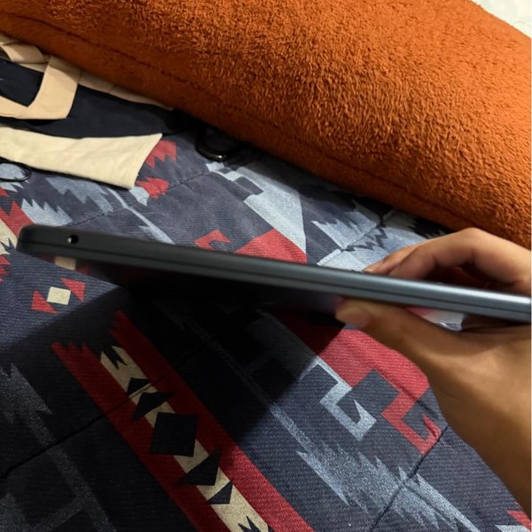MacBook Air 2026 (M5) - 13 inch - 512 GB, Midnight, 16 GB, Apple M5 10-Core (10-core GPU)