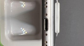 Good
													Apple iPhone 7 - Unlocked, Silver, 128 GB, A1778, GSM, photo 5 of 6