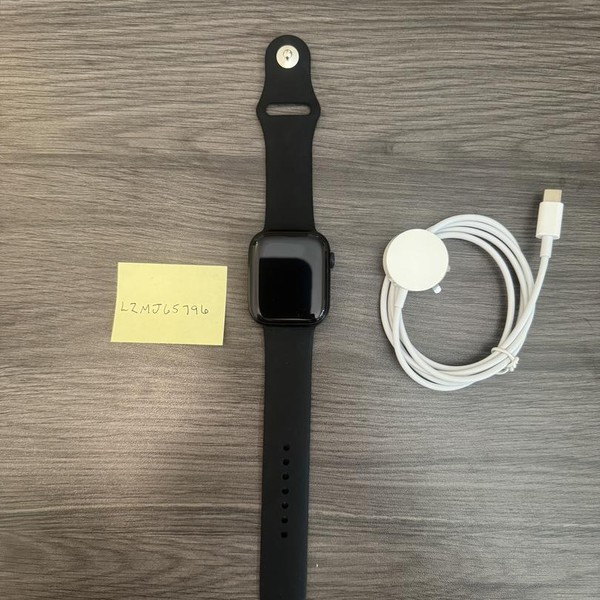 Apple Watch Series 9 45mm - Unlocked, Midnight, A2984 - Cellular, Aluminum