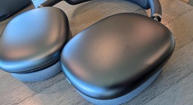 Used
													Apple AirPods Max USB-C - Midnight, photo 4 of 6