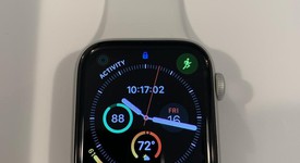 Mint
													Apple Watch Series 4 44mm - Silver, A1978 - GPS, Aluminum, photo 2 of 6