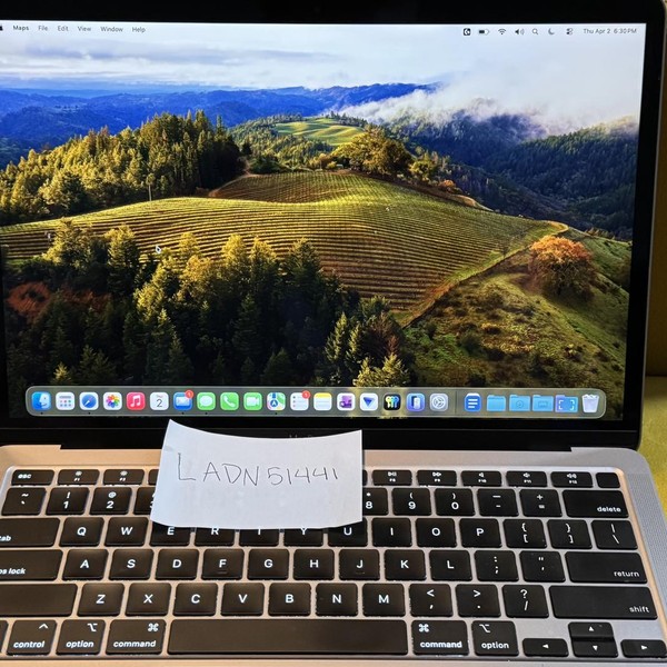 MacBook Air 2020 - 13 inch - 256 GB, Gray, 8 GB, Apple M1