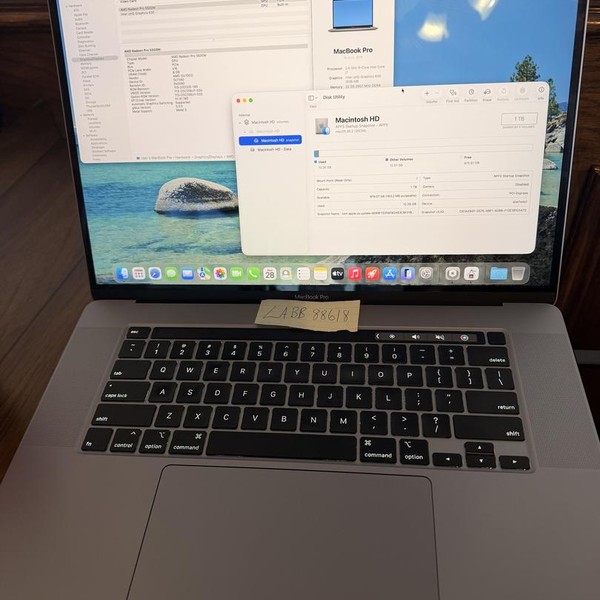 MacBook Pro 2019 - 16 inch - 1 TB, Gray, 32 GB, Intel Core i7