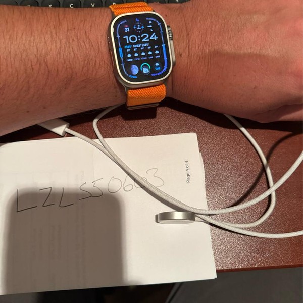 Apple Watch Ultra 2 49mm - Unlocked, Natural, A2986