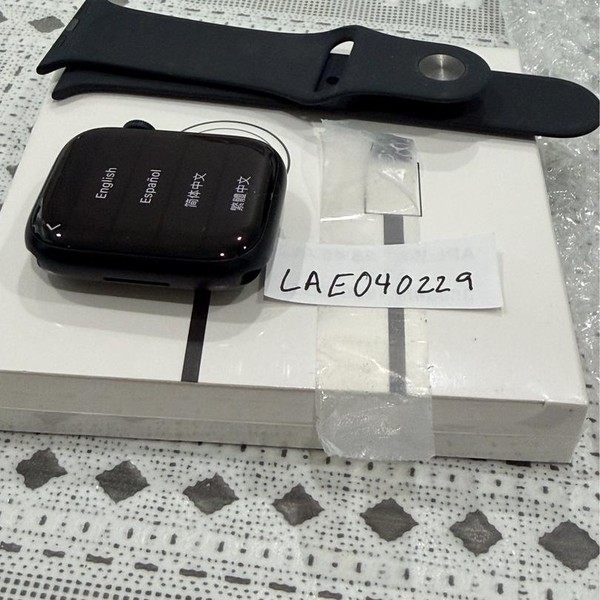 Apple Watch Series 8 45mm - Unlocked, Midnight, A2774 - Cellular, Aluminum