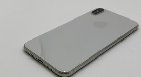 Good
													Apple iPhone Xs Max - Unlocked, Silver, 64 GB, A1921, photo 4 of 5