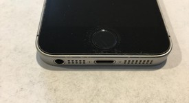 Fair
													Apple iPhone SE 1st Gen 2016 - Verizon, Grey, 32 GB, A1662, photo 3 of 12