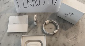 Used
													Apple AirPods Pro 2nd Gen - Lightning, photo 4 of 5