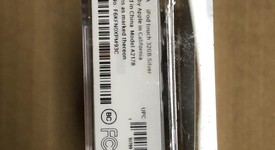 Mint
													Apple iPod Touch 7th Gen - Wi-Fi, Silver, 32 GB, photo 2 of 7