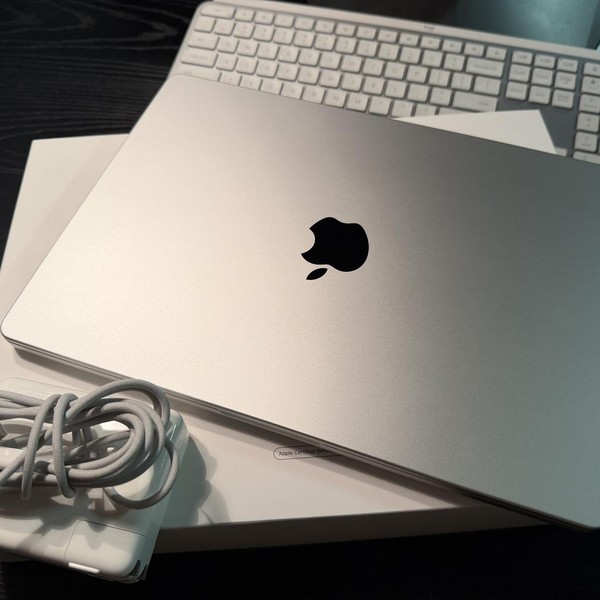 MacBook Pro 2024 - 14 inch - 512 GB, Silver, 16 GB, Apple M4