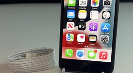Good
													Apple iPhone SE 2nd Gen 2020 - AT&T, Black, 128 GB, A2275, photo 1 of 10