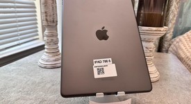Good
													Apple iPad Air 3rd Gen - Unlocked, Silver, 64 GB, photo 3 of 5