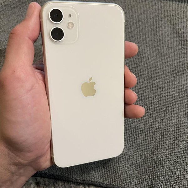 Apple iPhone 11 - Unlocked, 128 GB, White, A2111