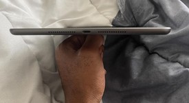 Good
													Apple iPad Air 3rd Gen - Verizon, Gray, 64 GB, photo 3 of 5