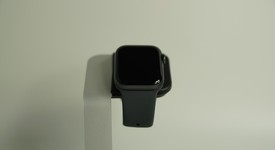 Mint
													Apple Watch Series 4 40mm - Unlocked, Gray, A1975 - Cellular, Aluminum, photo 4 of 8