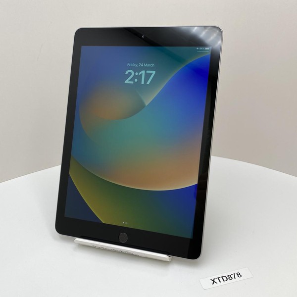 Apple iPad 6th Gen - Unlocked, 128 GB, Gray, A1954