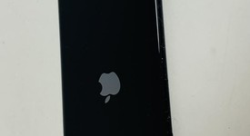 Fair
													Apple iPhone SE 2nd Gen 2020 - Unlocked, Black, 128 GB, A2275, photo 3 of 10