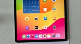 Good
													Apple iPad Pro 12.9" 6th Gen 2022 - Unlocked, Gray, 256 GB, photo 1 of 8