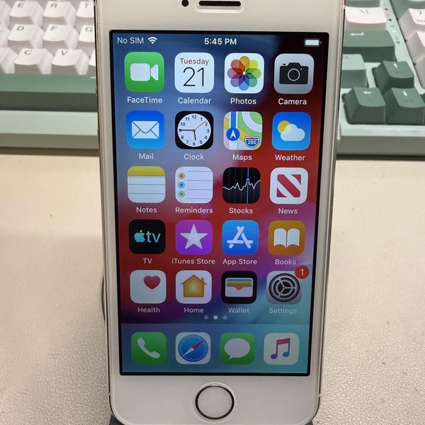 Apple iPhone 5S - Unlocked, 16 GB, Silver, A1533, GSM