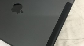 Good
													Apple iPad 9th Gen - Unlocked, Gray, 64 GB, A2603, photo 2 of 7